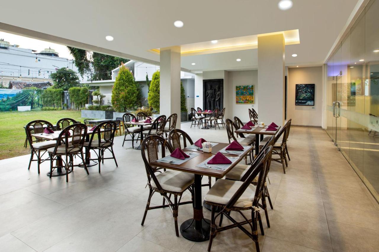 Kimaya Sudirman Yogyakarta By Harris Экстерьер фото